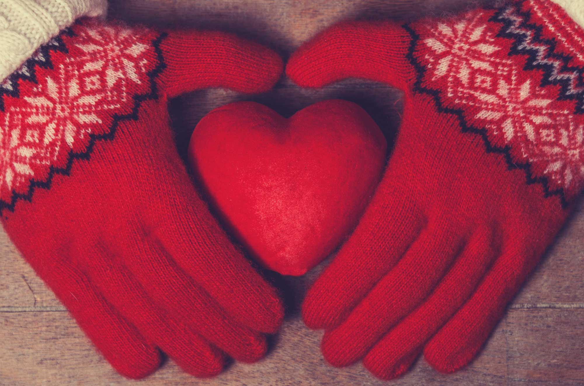 Raise Vibrations: 10 Holiday Gifts from the Heart!